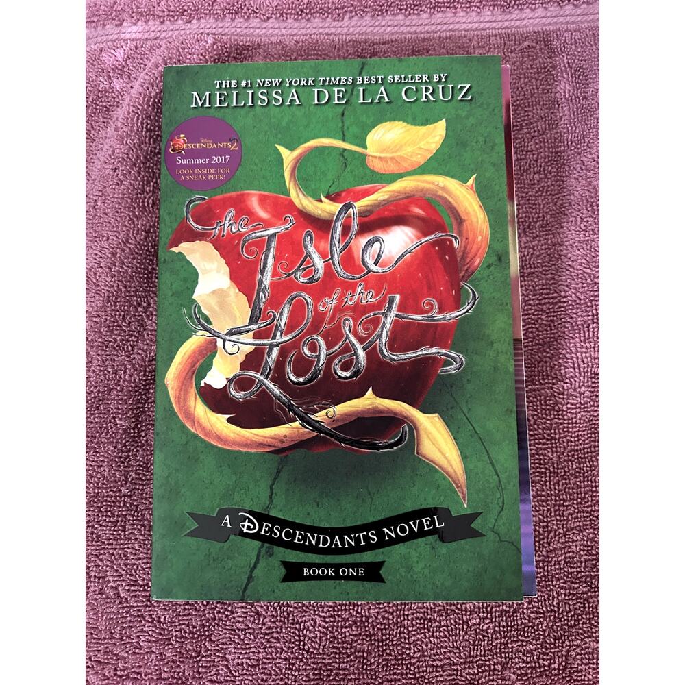 The Isle of the Lost by Melissa De La Cruz